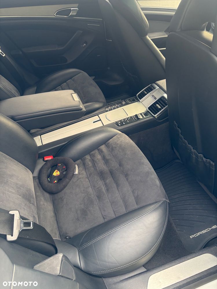 Porsche Panamera GTS - 5