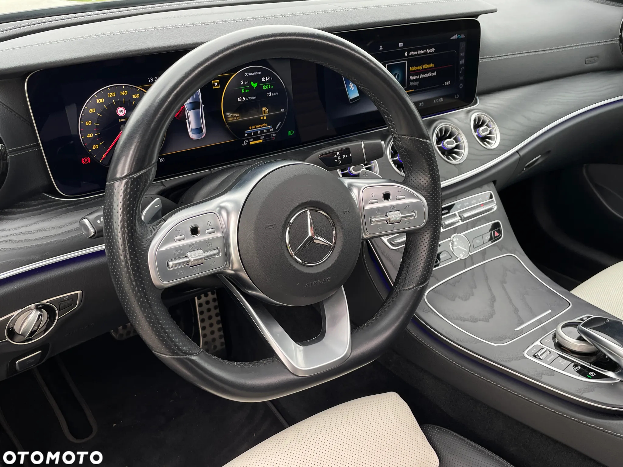 Mercedes-Benz Klasa E 300 Coupe 9G-TRONIC - 11
