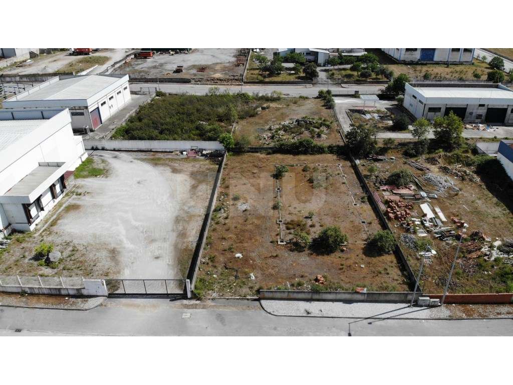 Terreno Industrial com 1.031 m2 em Arraiolos - Localização Premium - Grande imagem: 2/13