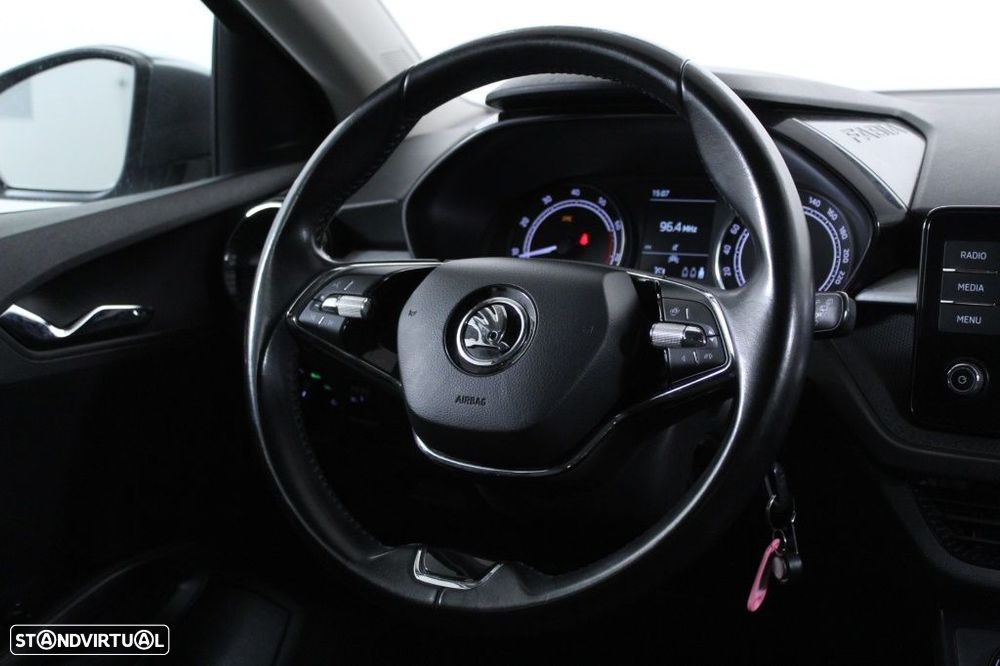 Skoda Fabia 1.0 MPI Selection - 16