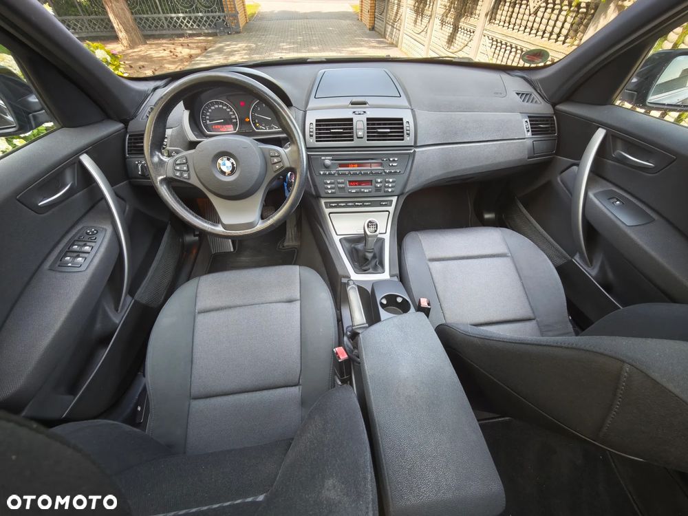 BMW X3 2.0i - 30