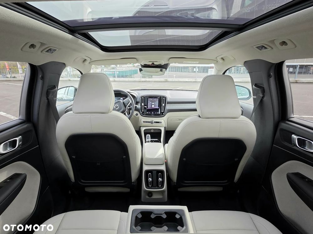 Volvo XC 40 T3 Inscription - 32