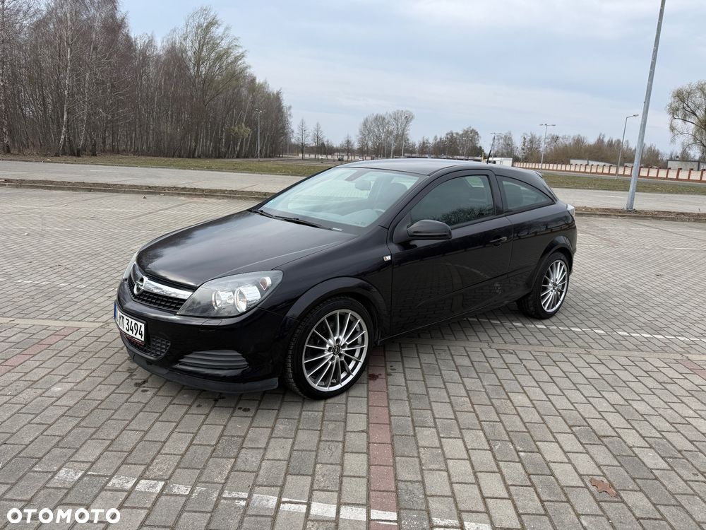Opel Astra 1.9 CDTI DPF NAVI - 1