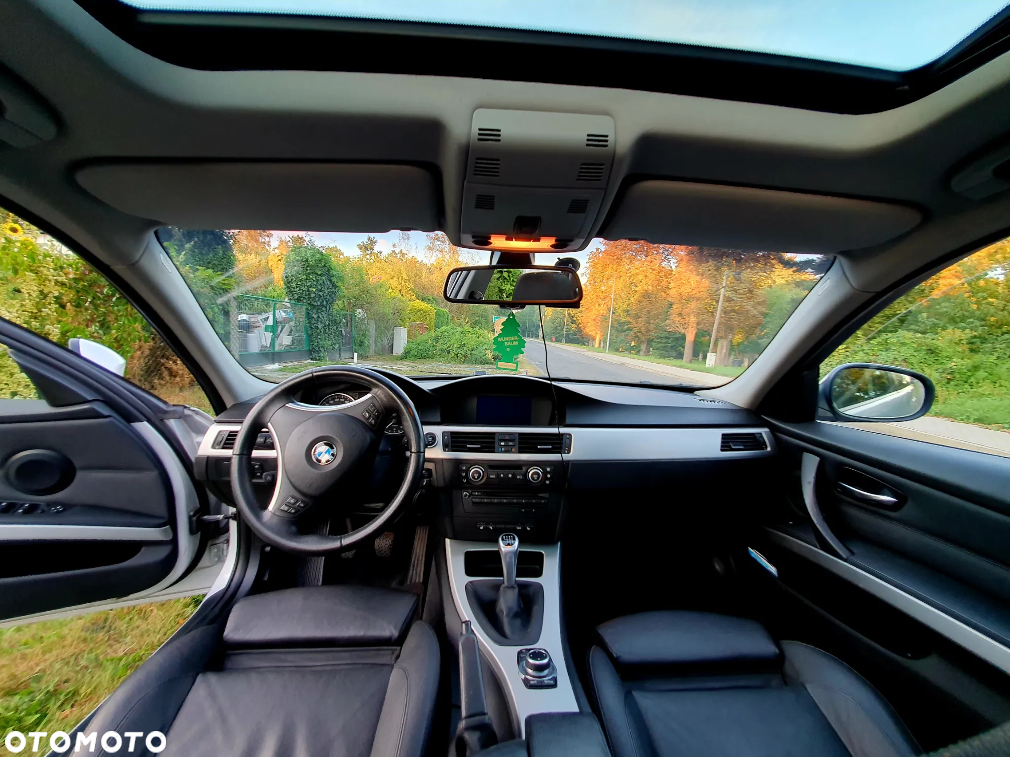 BMW Seria 3 318i - 17