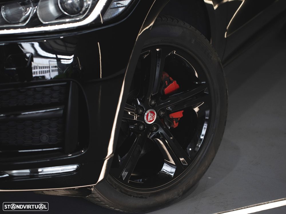 Jaguar F-Pace 2.0 i4D R-Sport AWD Aut. - 8