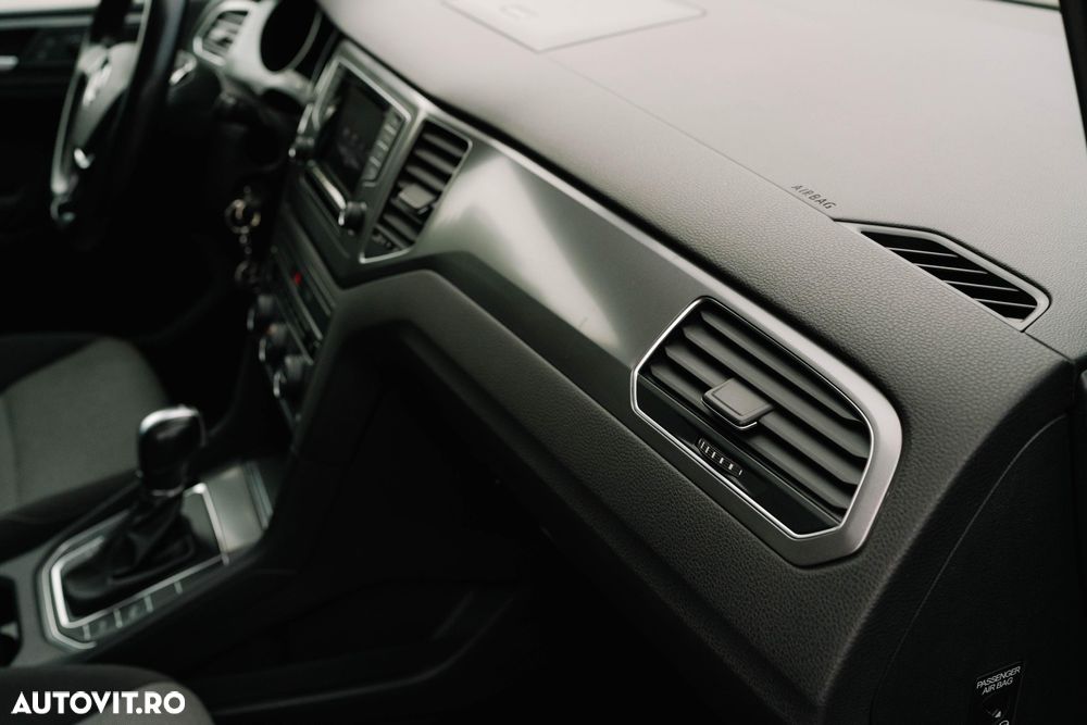 Volkswagen Golf 1.6 TDI DSG BMT Comfortline - 21