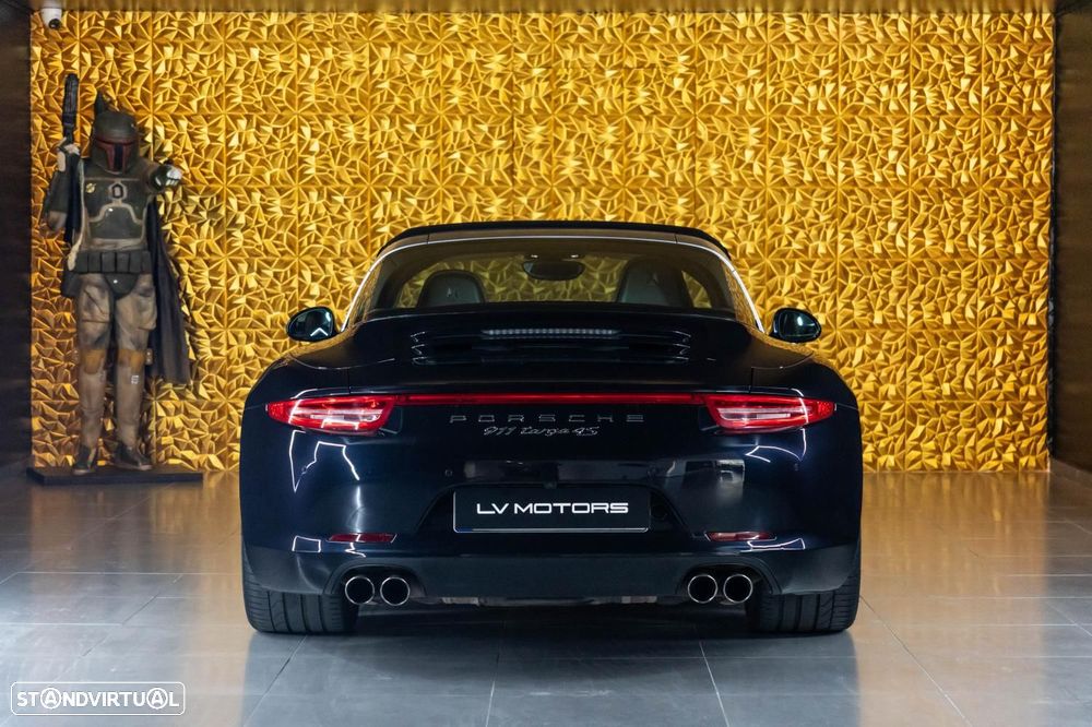 Porsche 911 Série F - 12