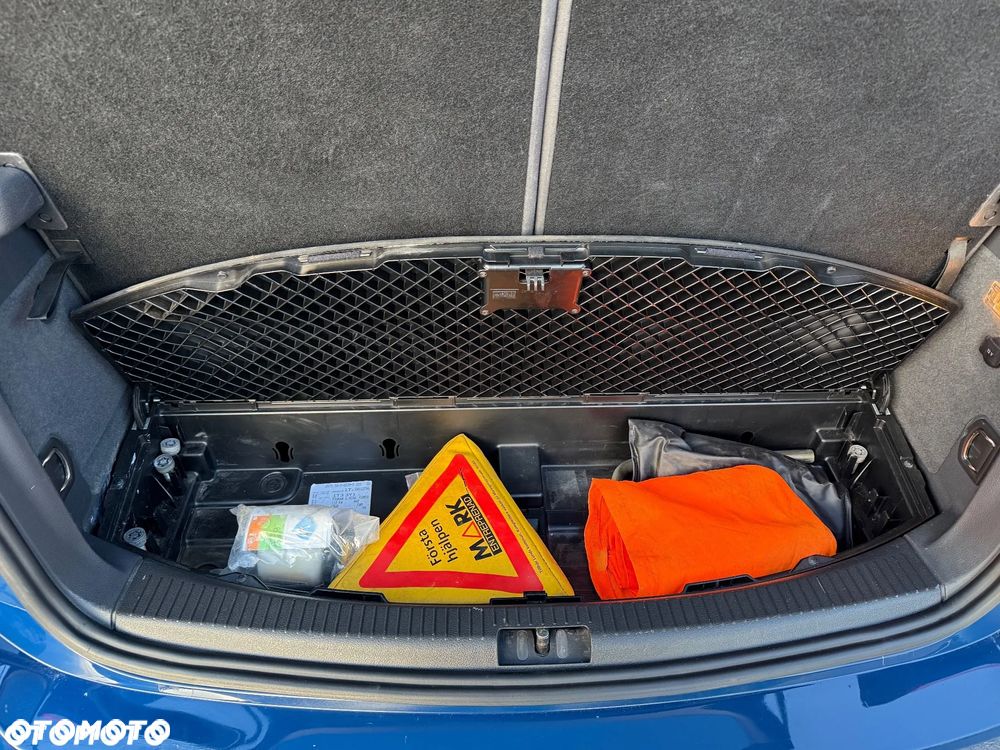 Volkswagen Touran 1.4 TSI EcoFuel Comfortline - 28