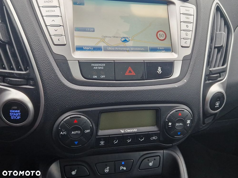 Hyundai ix35 2.0 CRDi 4WD Premium - 6