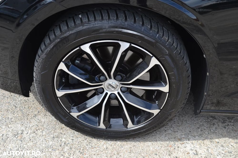 Volvo V60 B4 D Geartronic Momentum Pro - 32