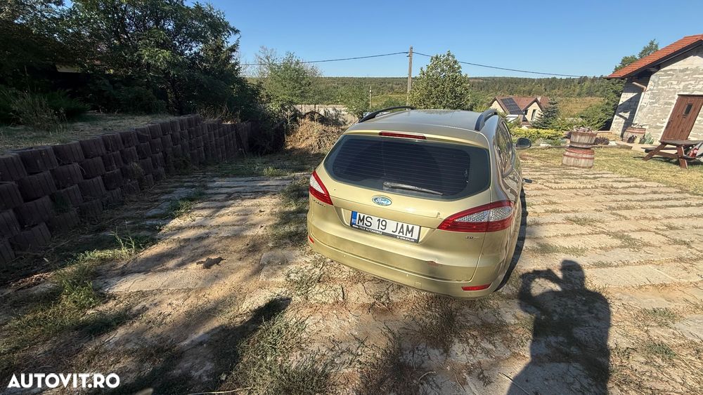 Ford Mondeo 2.0 TDCi Ambiente - 4