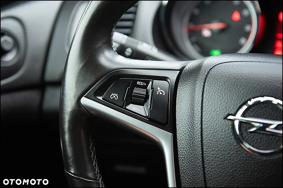 Opel Insignia - 20