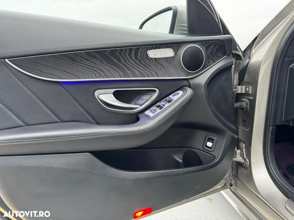 Mercedes-Benz C 220 d 4MATIC T-Modell Aut - 23