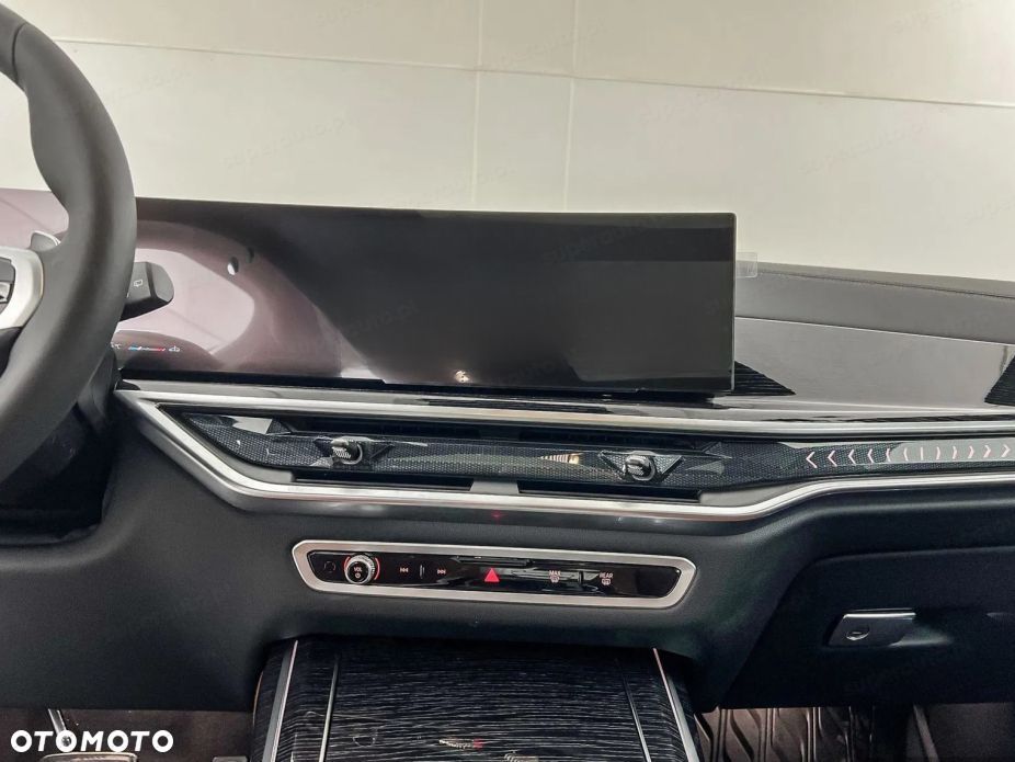BMW X7 - 10