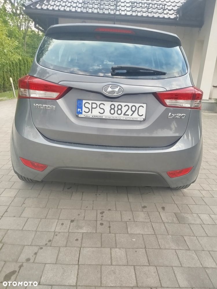 Hyundai ix20 1.4 blue Trend - 8