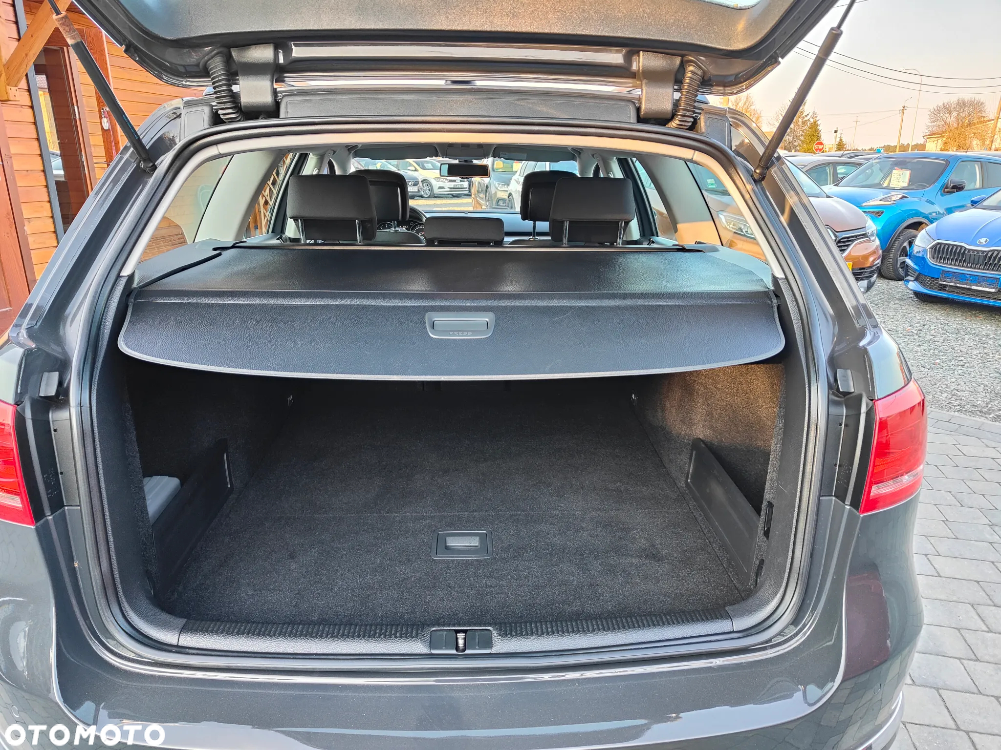 Volkswagen Passat 2.0 TDI Highline DSG - 29