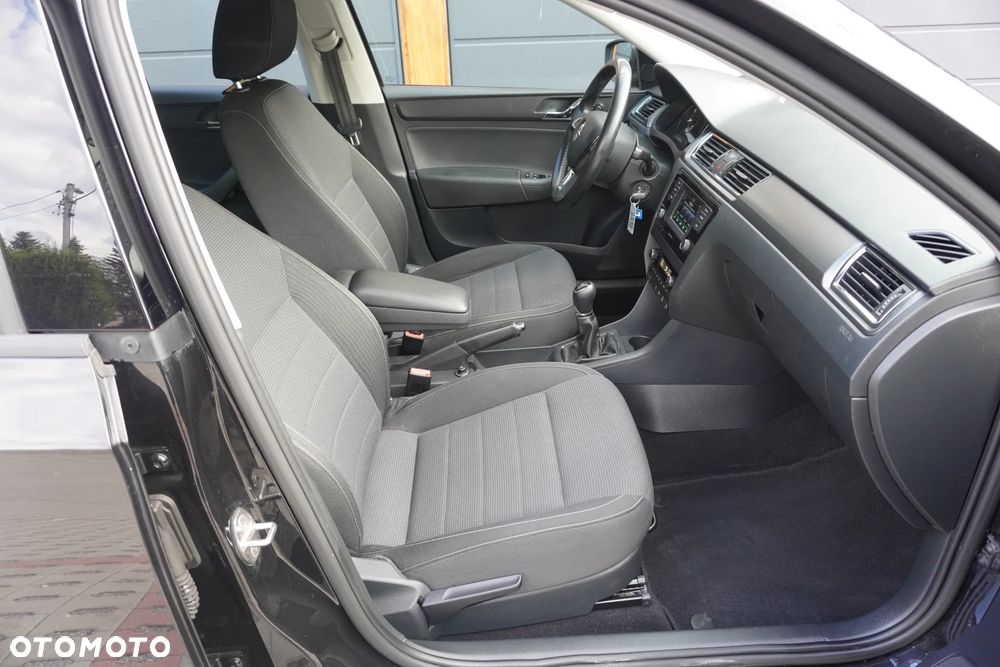 Skoda RAPID 1.2 TSI Green tec Edition - 20