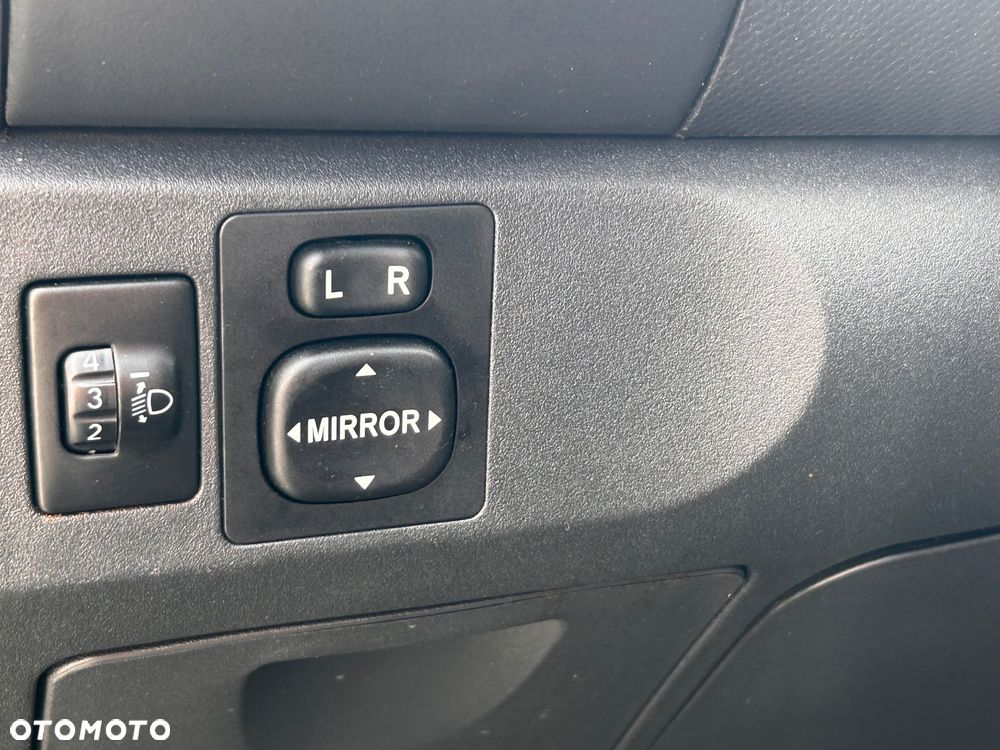 Toyota Yaris 1.3 Sol - 21