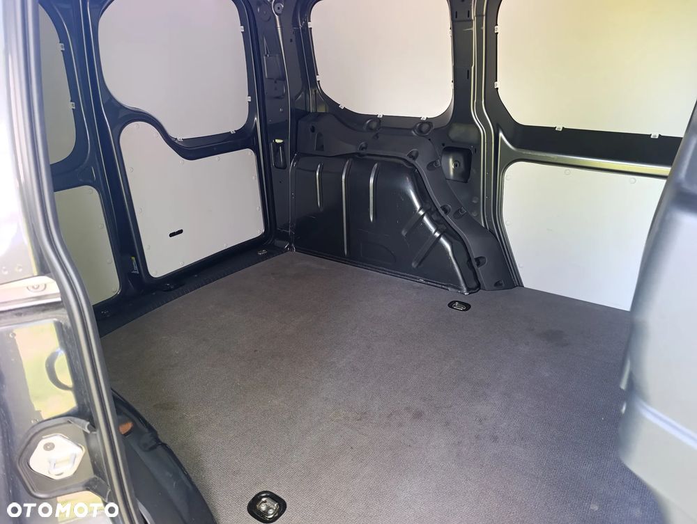 Volkswagen Caddy - 24