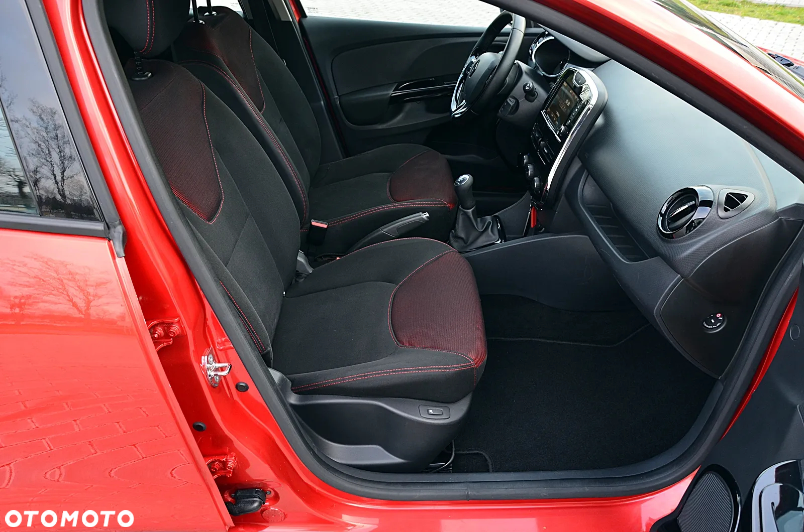 Renault Clio - 21