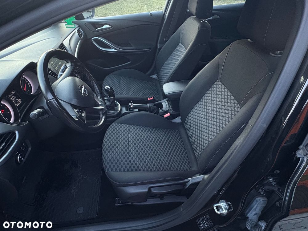 Opel Astra 1.0 T Enjoy S&S - 33