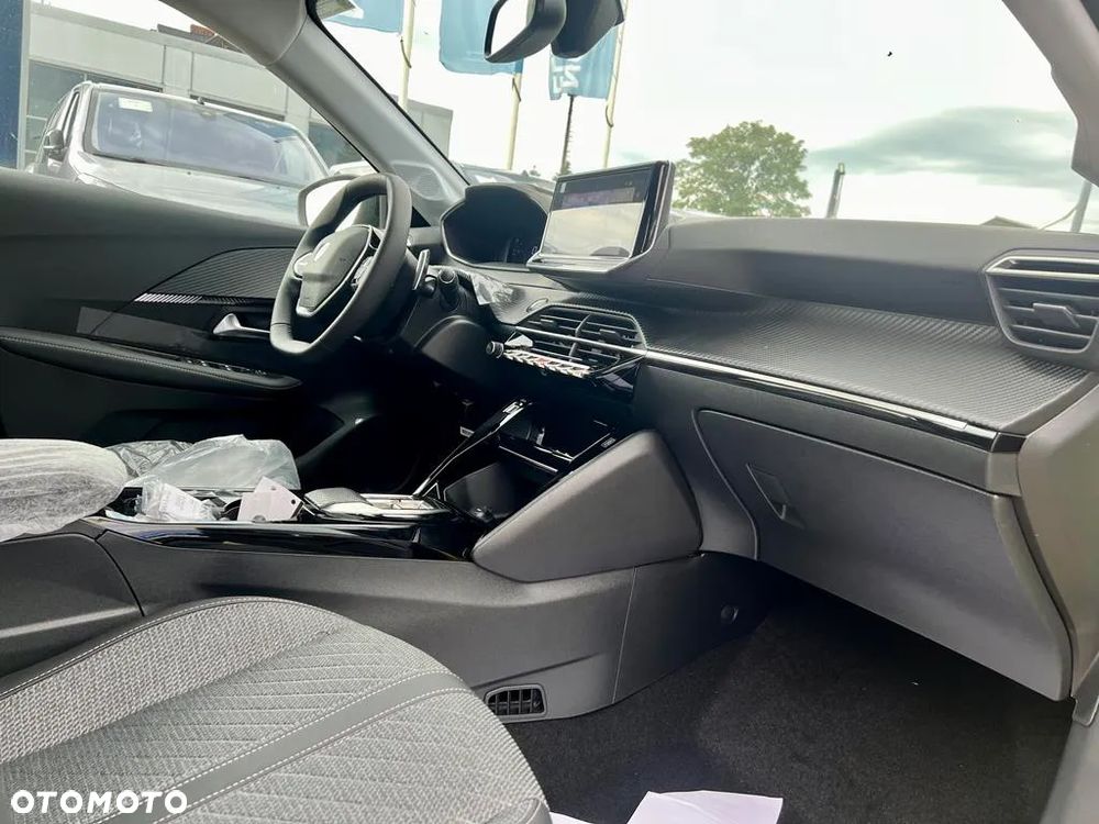 Peugeot 208 1.2 mHEV Allure - 12