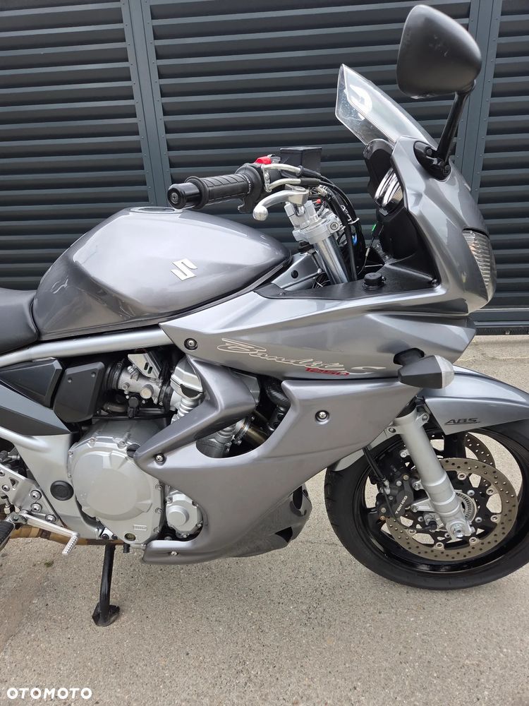 Suzuki Bandit - 3