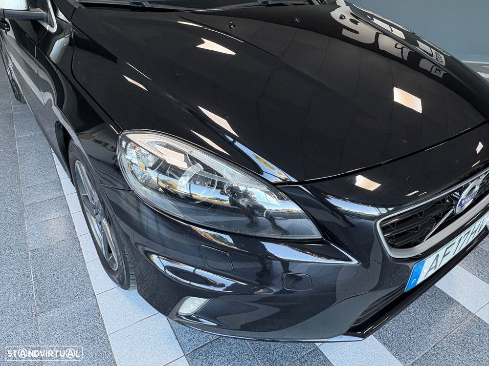 Volvo V40 2.0 D2 R-Design Momentum - 10