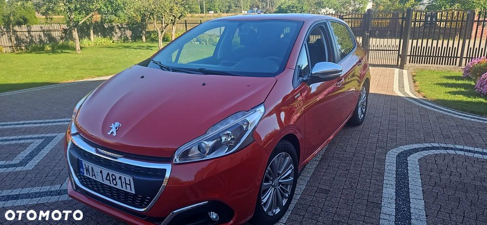 Peugeot 208 2017 photo 5