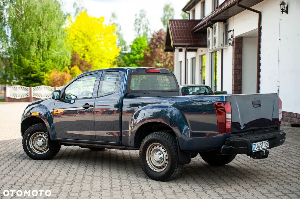Isuzu D-Max 2.5 SC L - 24