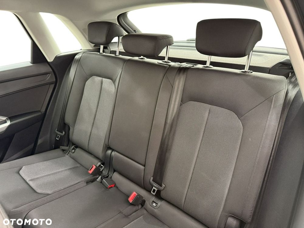 Audi Q3 - 13