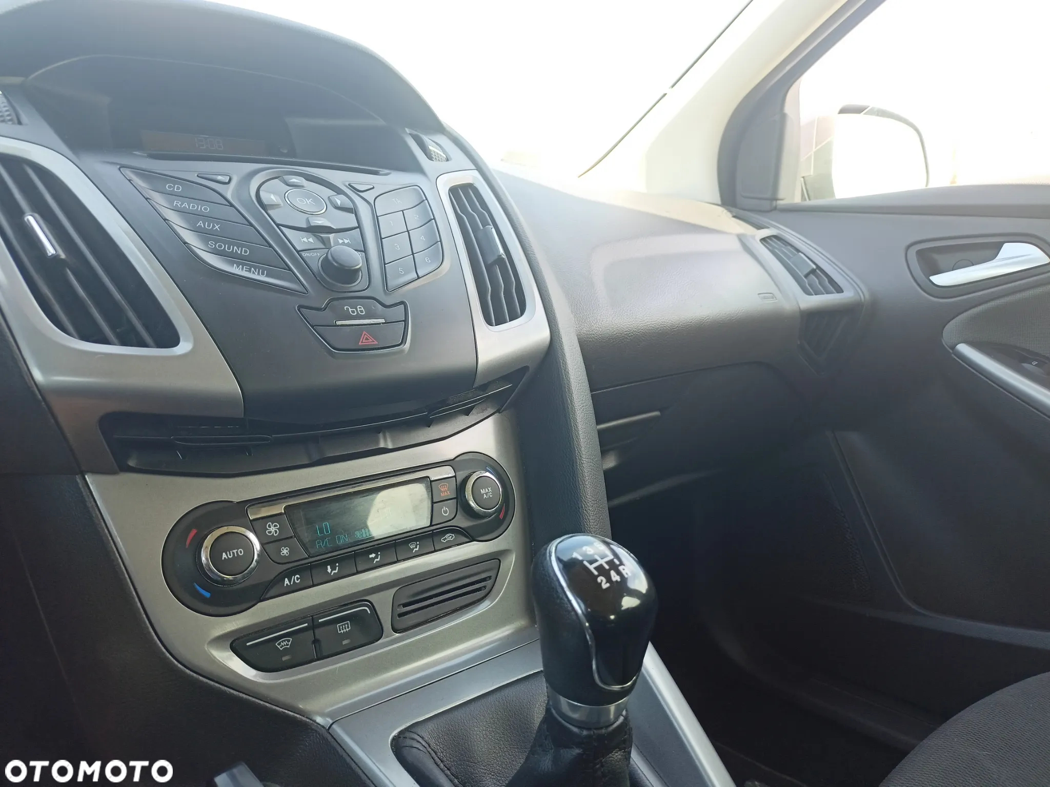 Ford Focus - 13