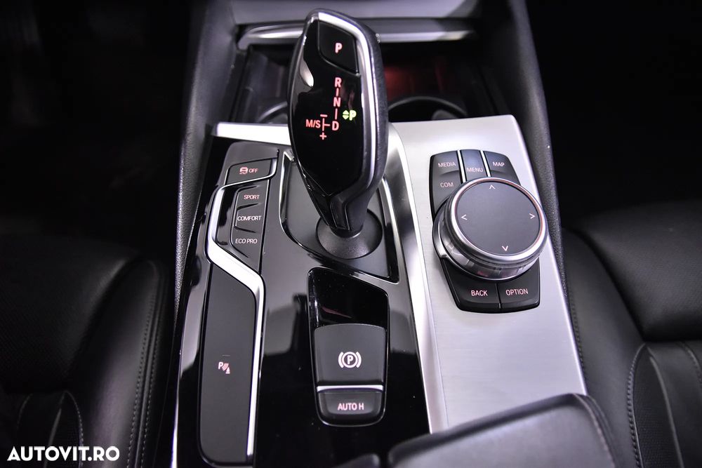 BMW Seria 5 530d Aut. Sport Line - 19