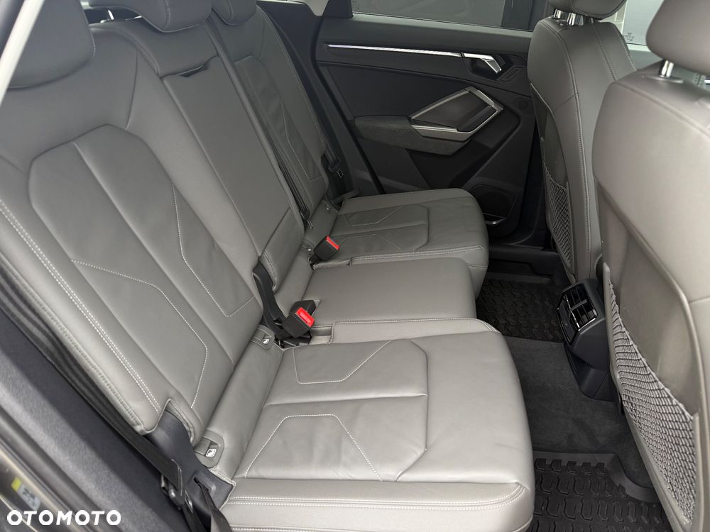 Audi Q3 40 TFSI Quattro S-Line S tronic - 32