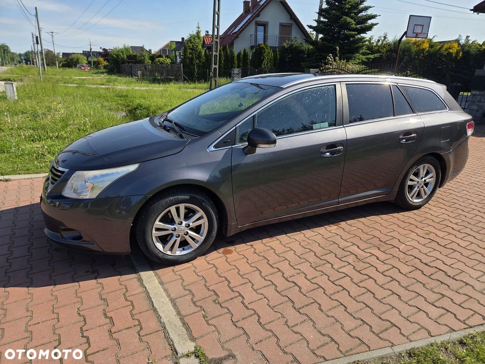 Toyota Avensis 1.8 Luna EU5 - 2