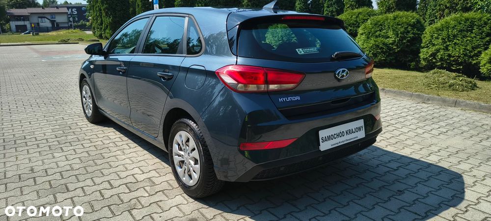 Hyundai i30 1.5 DPI Classic + - 11