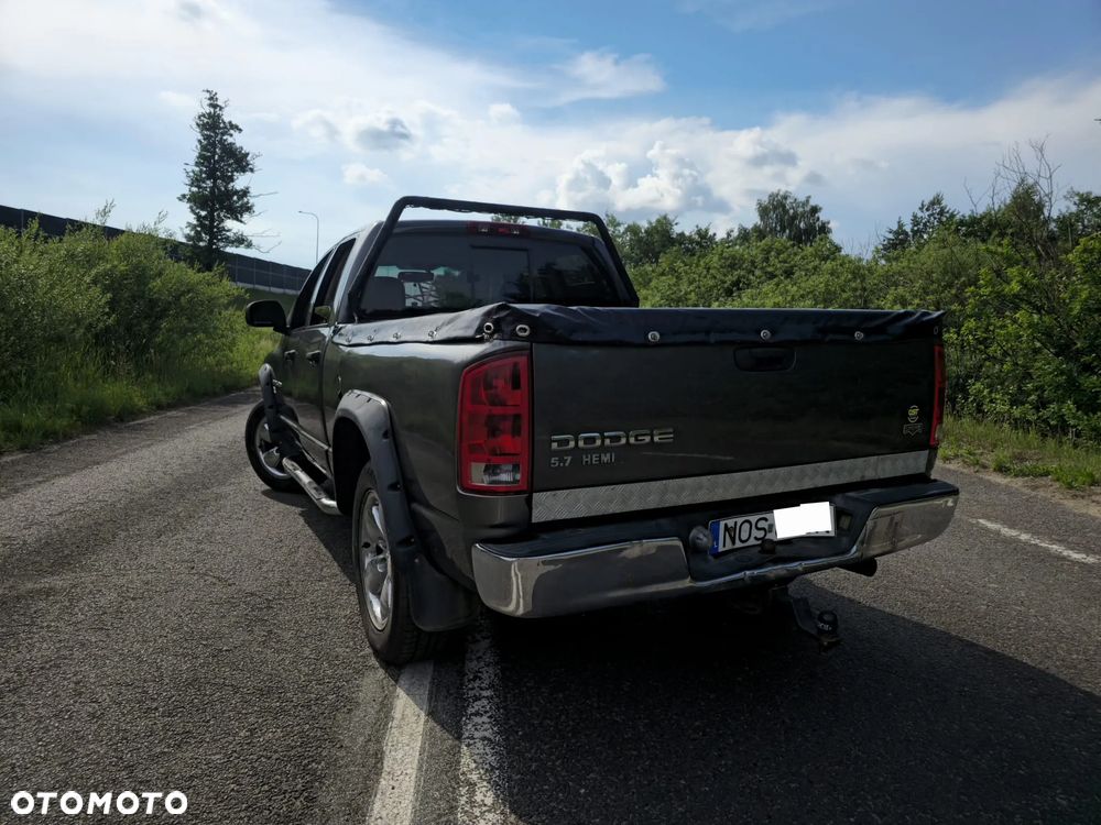 Dodge RAM - 10