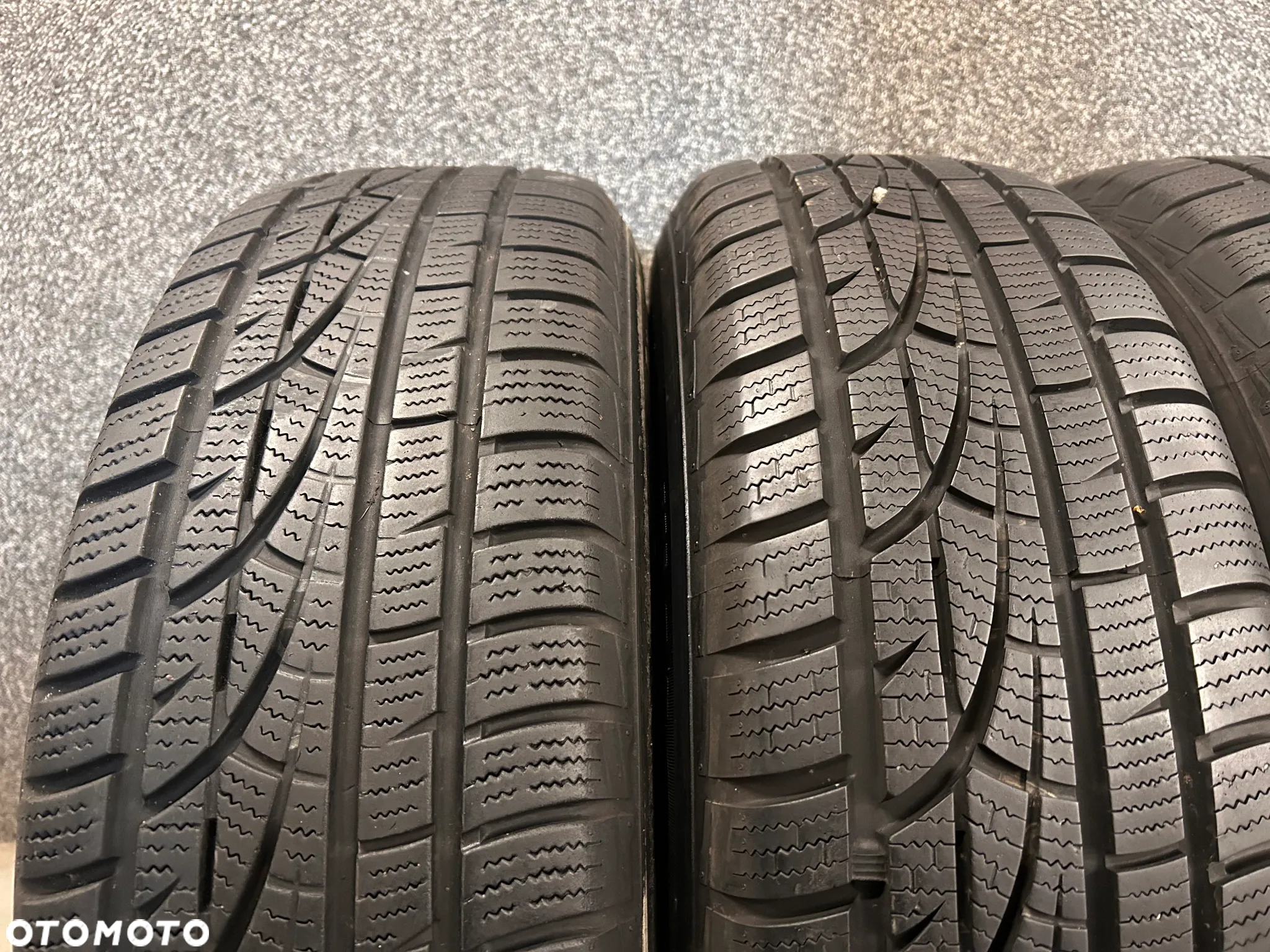 Opony zimowe Hankook Winter ICept EVO 215/70/16 100T 4szt. - 2