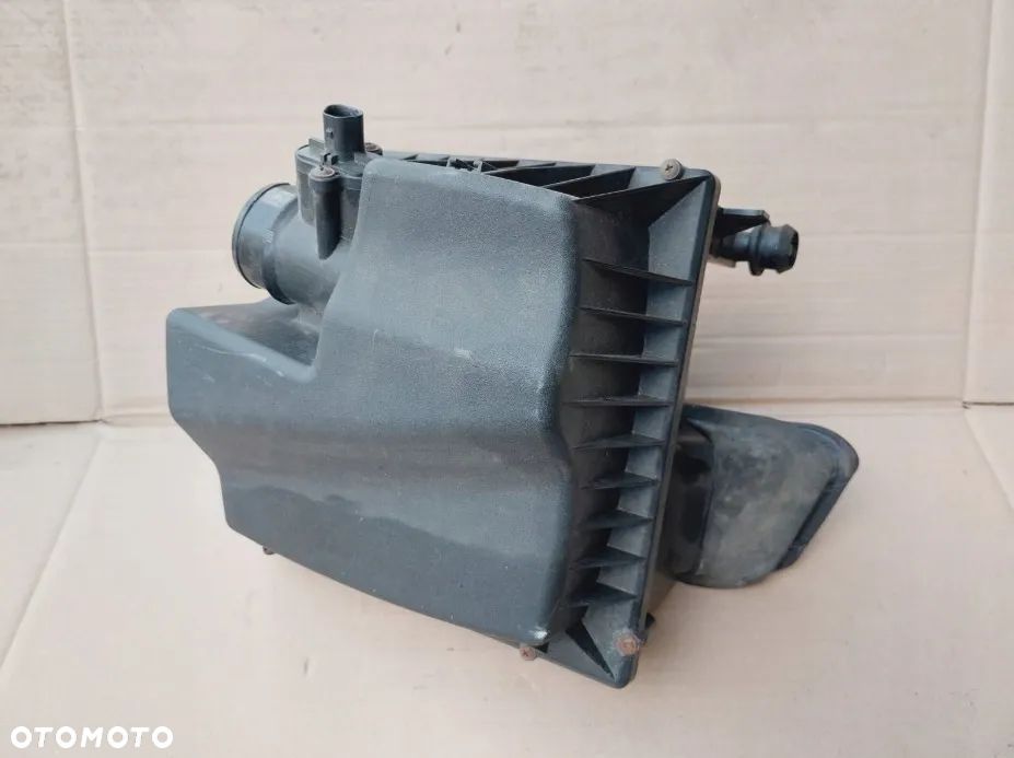 Obudowa filtra powietrza Opel Astra J IV 1.4 benzyna 13272757 - 1