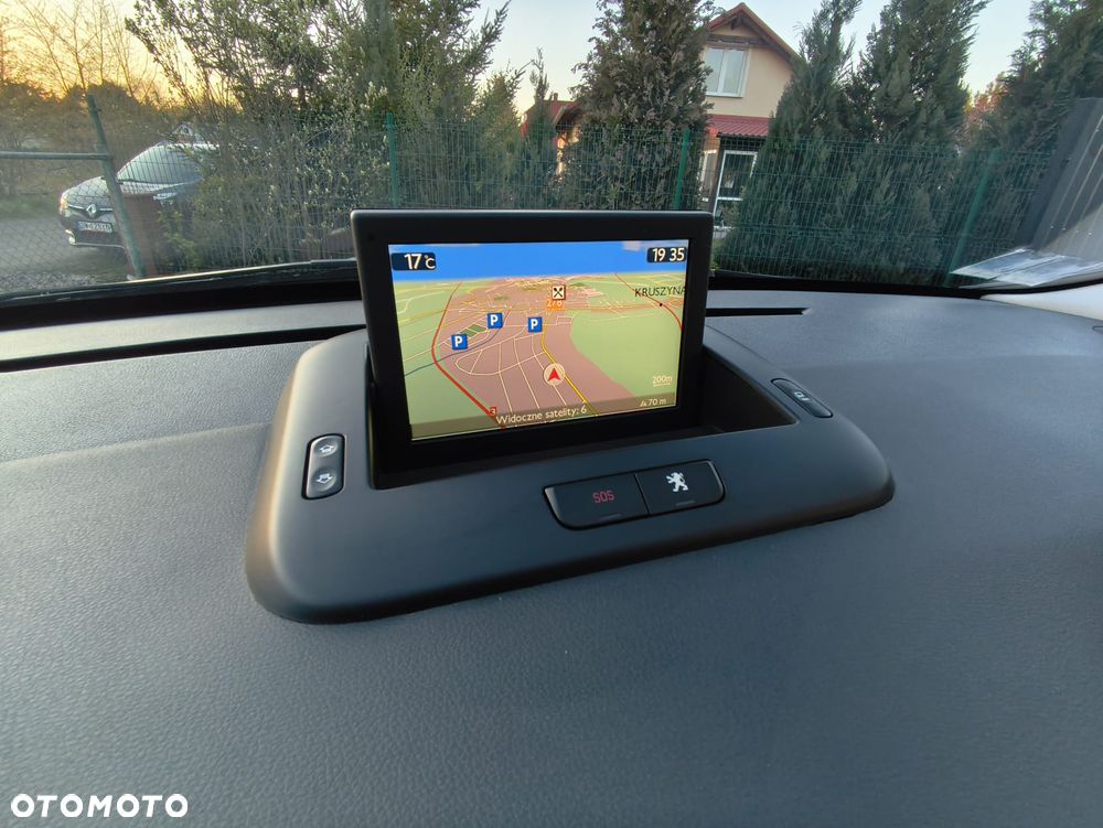 Peugeot 3008 HDi FAP 165 Automatik Allure - 17