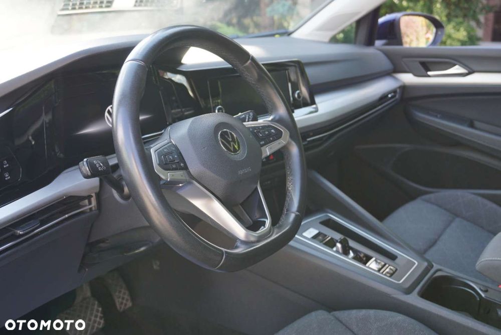 Volkswagen Golf - 10