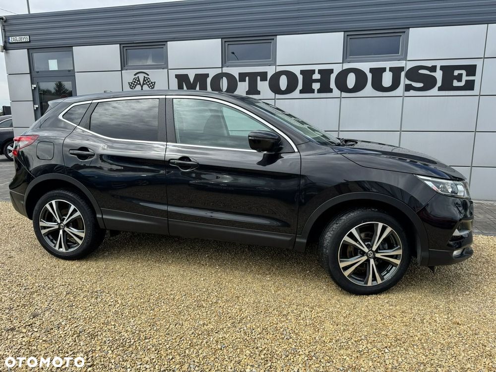 Nissan Qashqai - 2