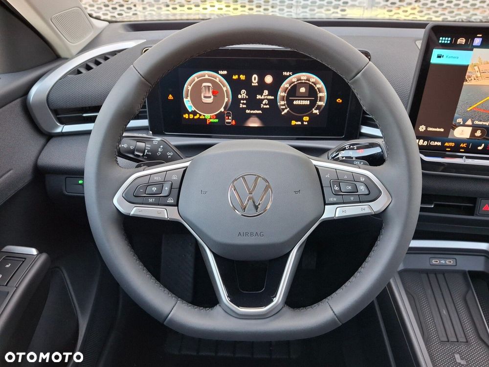 Volkswagen T-Roc 1.5 eTSI Life DSG - 22