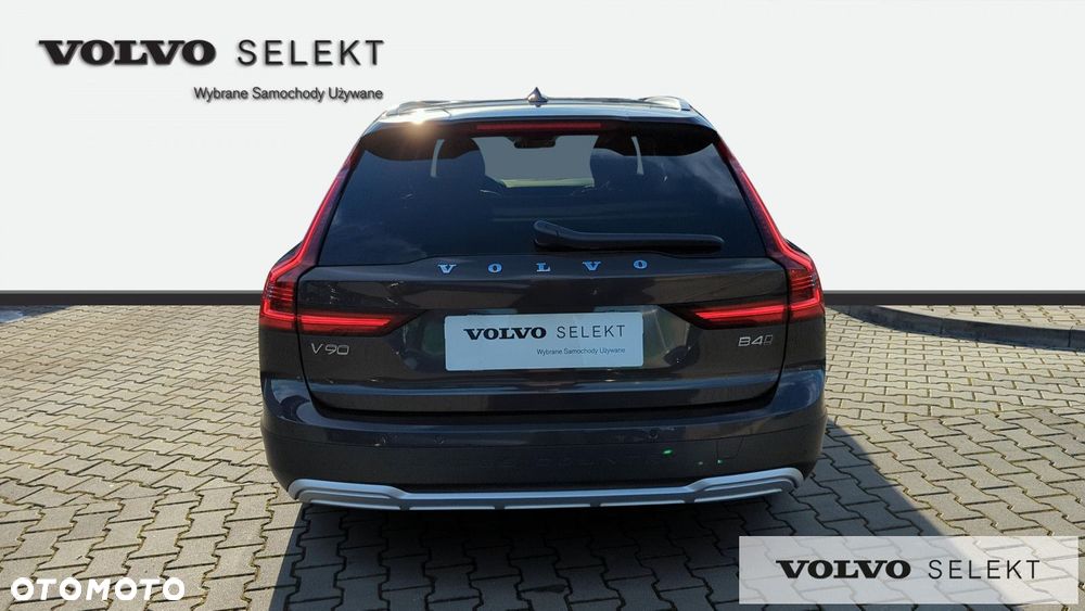 Volvo V90 Cross Country - 5