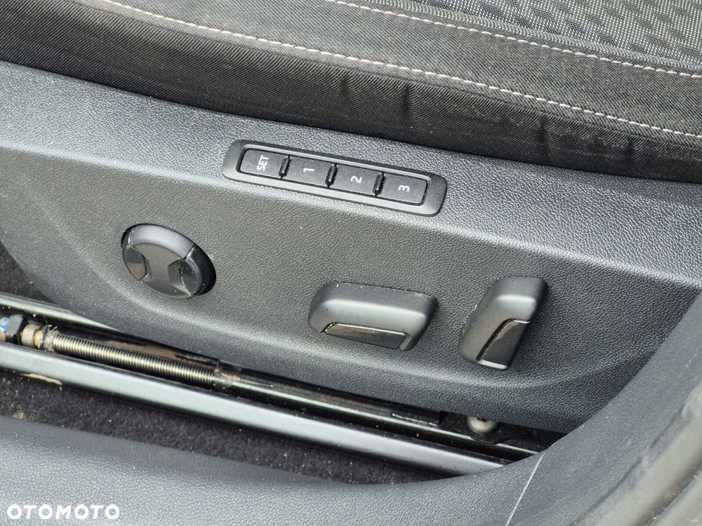 Skoda Octavia 2.0 TDI Style DSG - 11