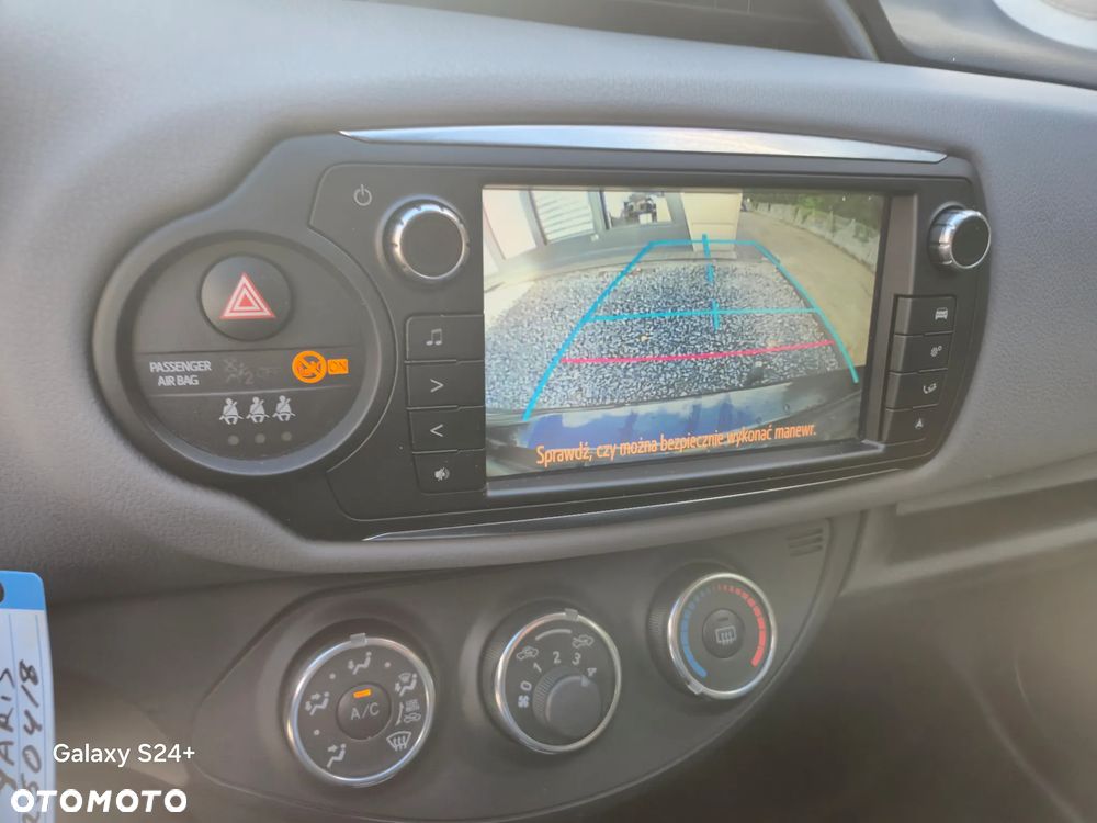 Toyota Yaris - 16