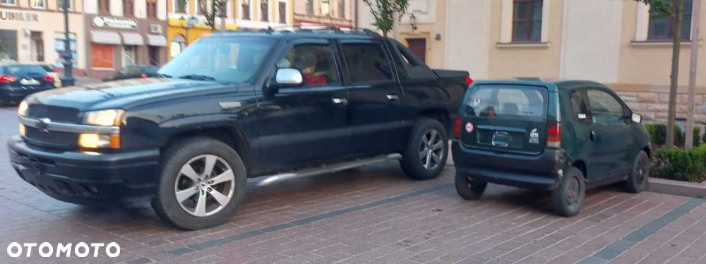 Chevrolet Avalanche - 4
