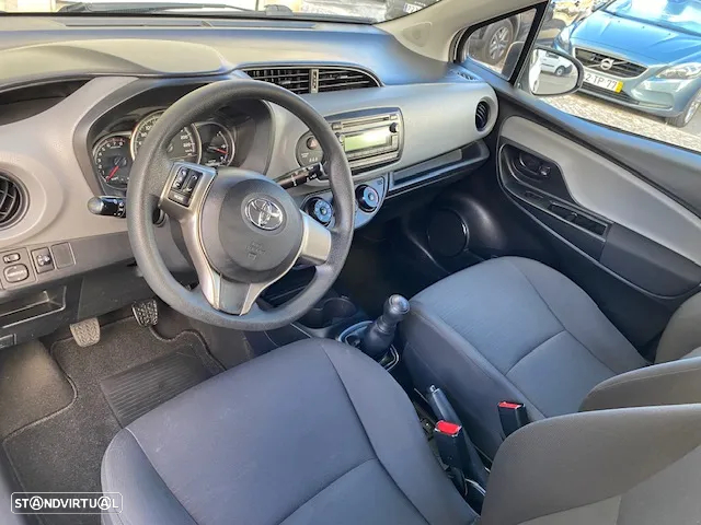 Toyota Yaris 1.0 VVT-i Comfort+P.Style - 7