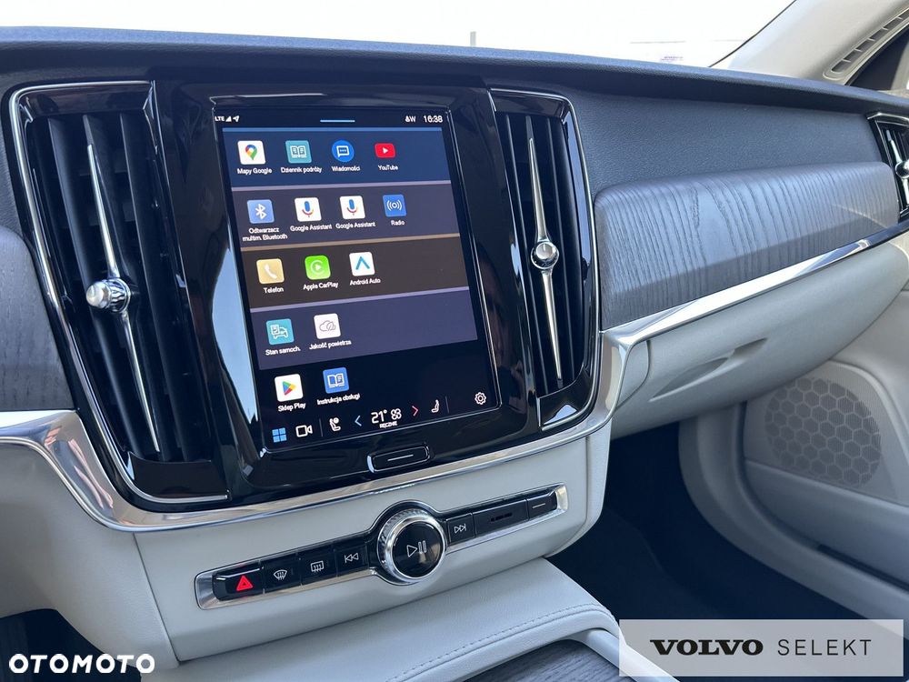 Volvo V90 Cross Country - 18