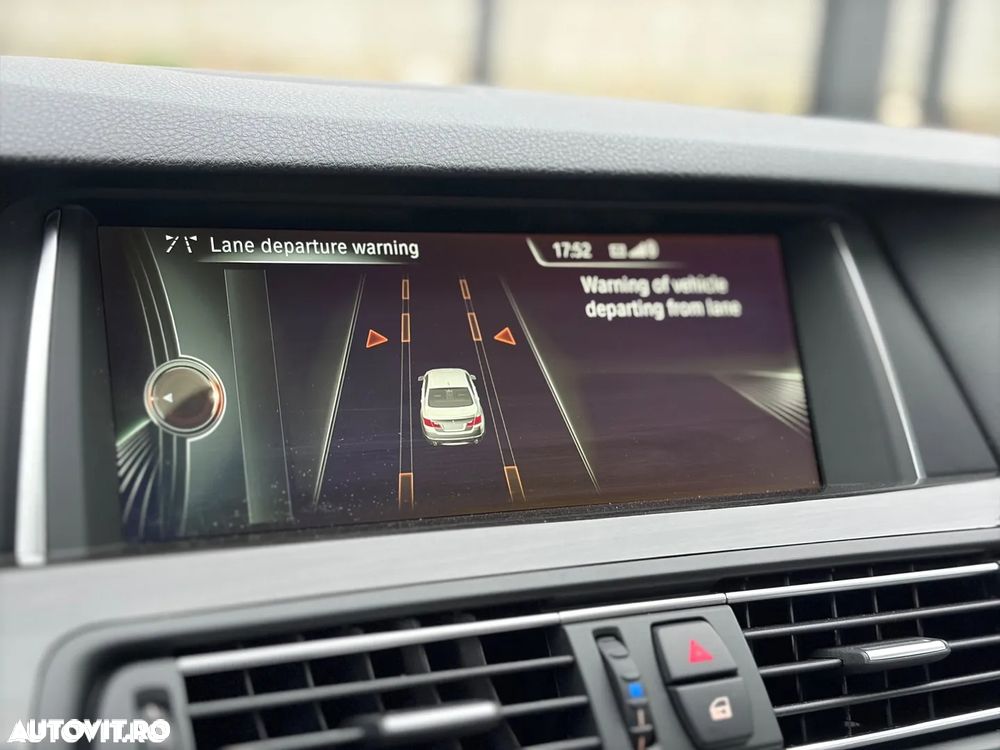BMW Seria 5 520d Aut. Luxury Line - 13
